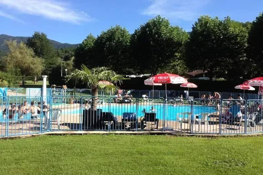 Chalet Isard sleeps 5 in Oust, Parc naturel régional des Pyrénées ariégeoises