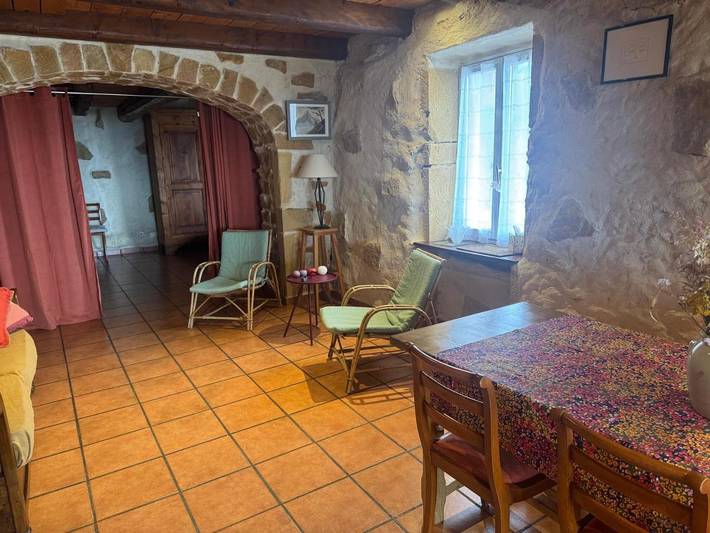 Location de vacances pour 5 personnes, avec terrasse et vue à Ternand - 4