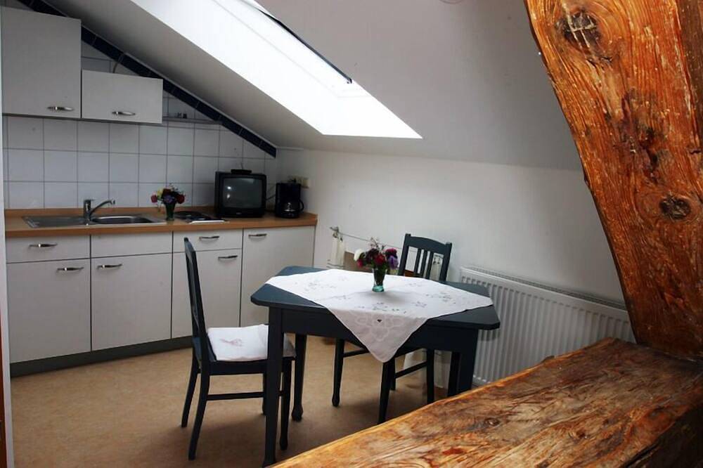 Ganze Wohnung, Appartementzimmer Nr. 9 in Neuötting, Landkreis Altötting