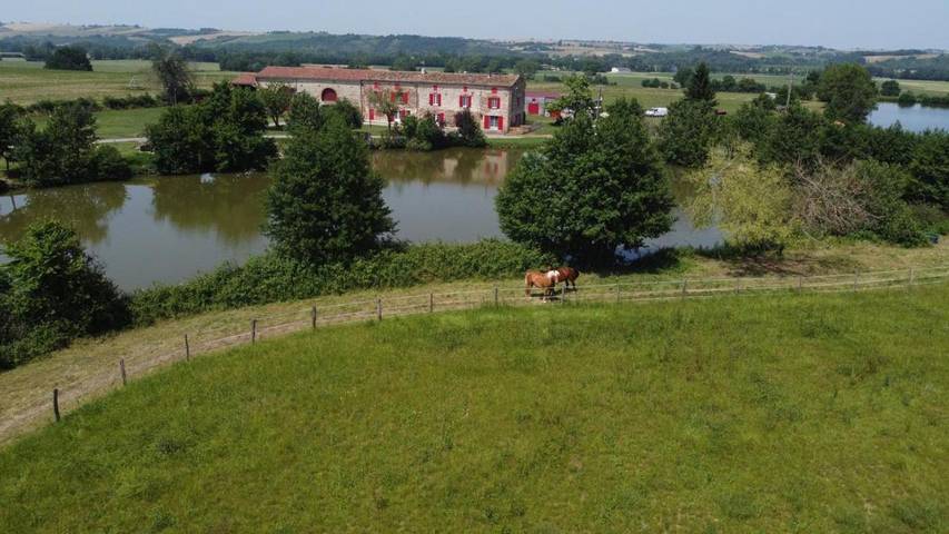 Gîte pour 5 personnes, avec jardin ainsi que vue et vue sur le lac à Mazères - 2