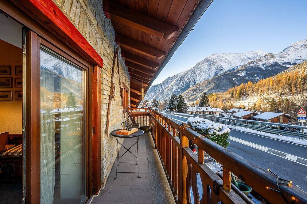 Chalet Doretta Wifi & Parking in Larzey, Courmayeur