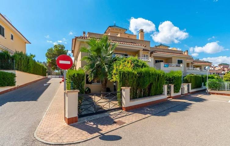 Appartement de vacances pour 4 personnes, avec piscine et terrasse - 1