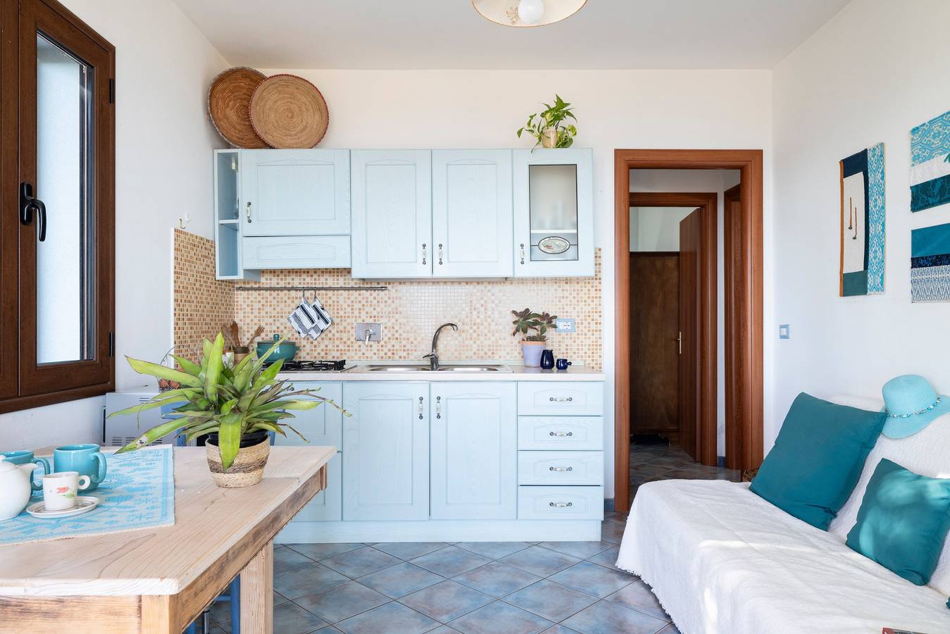 Appartement entier, Appartement 'Vista Mozzafiato' avec vue sur la mer, Wi-Fi et climatisation in Tancau sul Mare, Santa Maria Navarrese