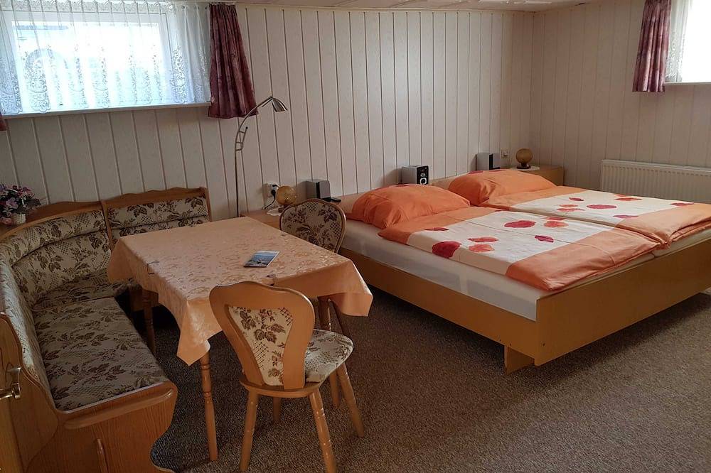 Ganze Wohnung, Ferienwohnung (Souterrain bis 3 Pers.) - Ferienwohnung in Ahlbeck in Drei Kaiserbäder, Heringsdorf