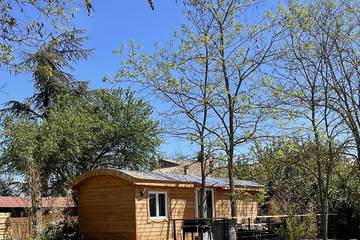 Gîte pour 4 personnes, avec jardin et terrasse à Quinson