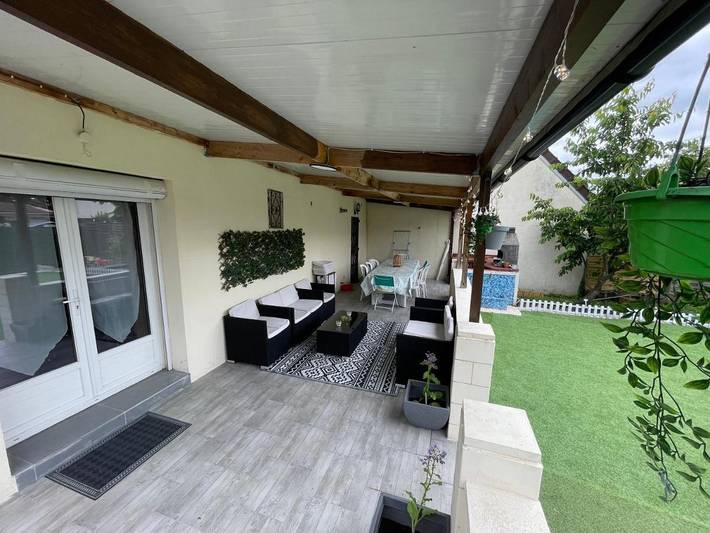 Villa for 10 people, with garden - 1