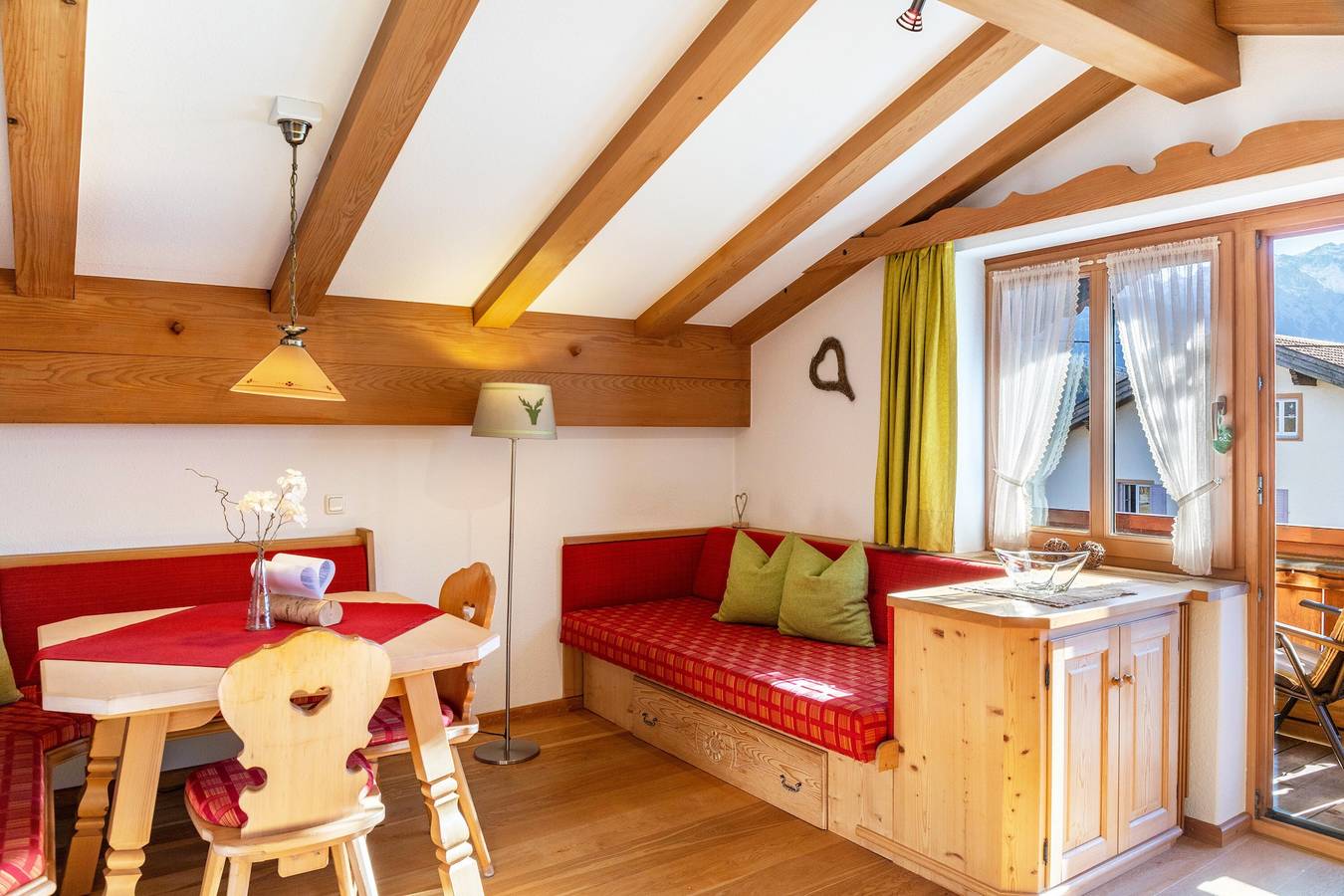 Entire apartment, Apartment '4' with Mountain View, Balcony and Wi-Fi in Krün, Bavarian Alps