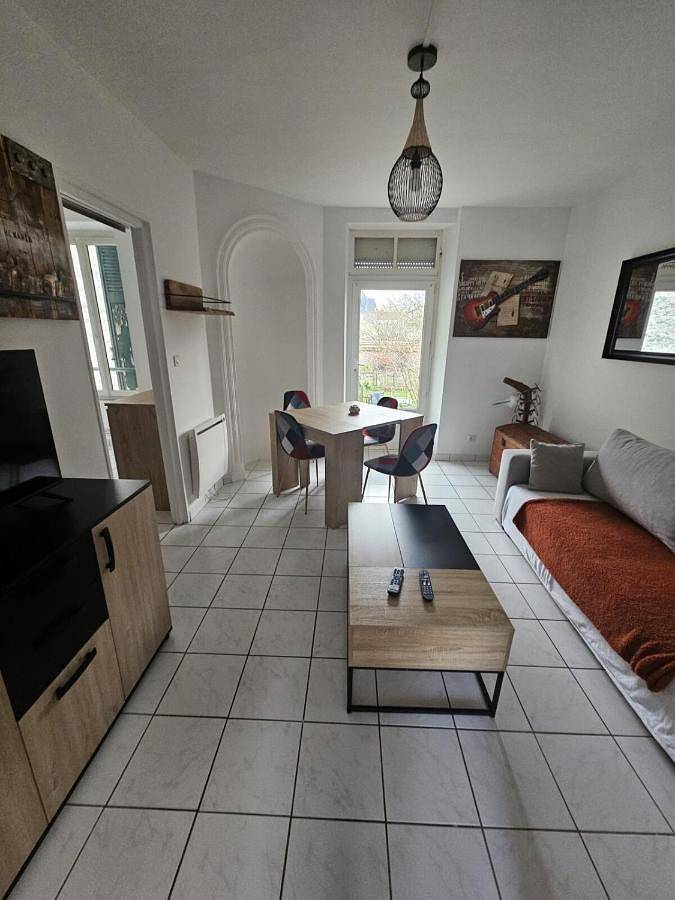 Appartement de vacances pour 4 personnes, avec vue ainsi que jardin et terrasse, animaux acceptés