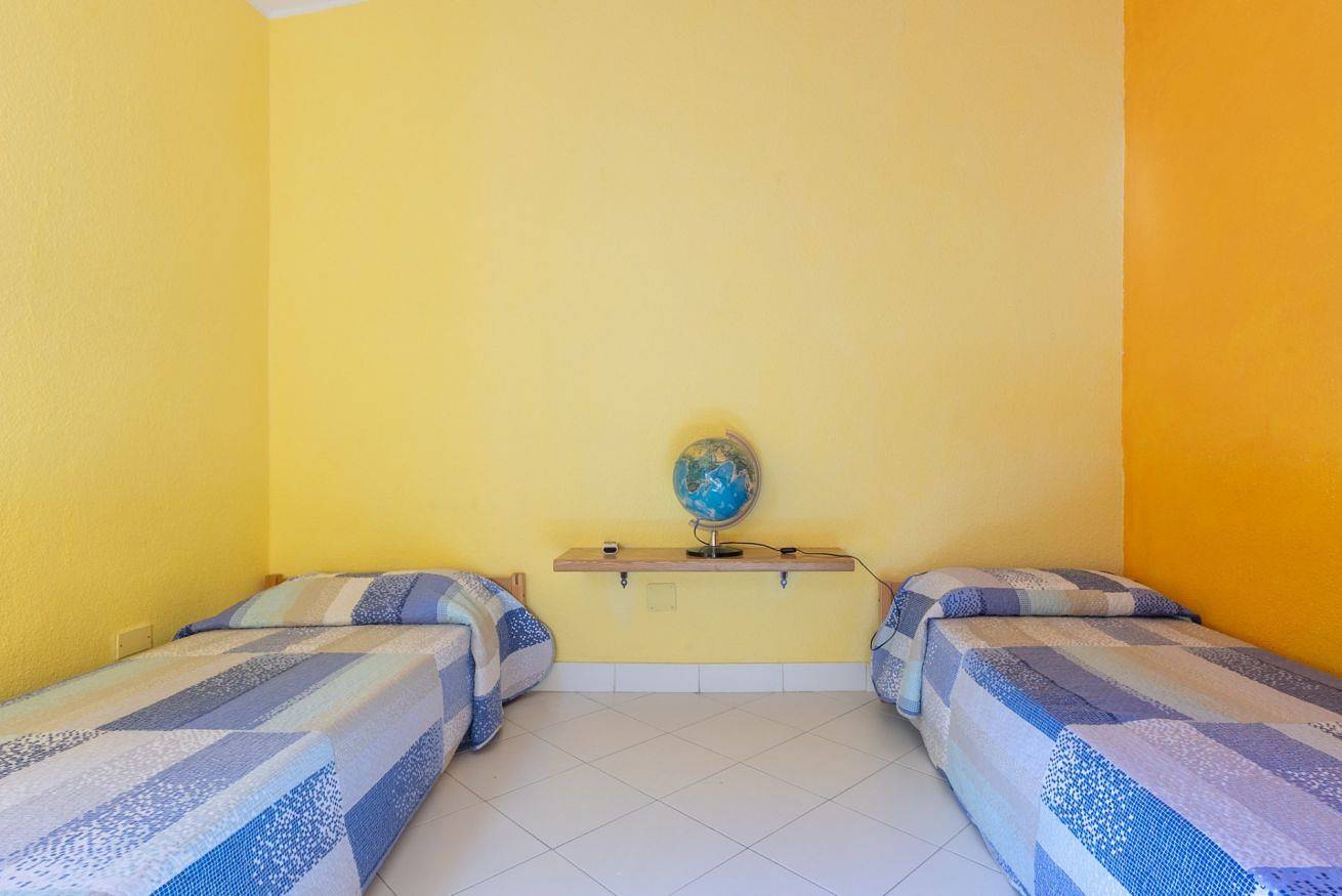 Appartement entier, Appartement de vacances pour 6 personnes avec jardin in Geremeas, Quartu Sant'Elena