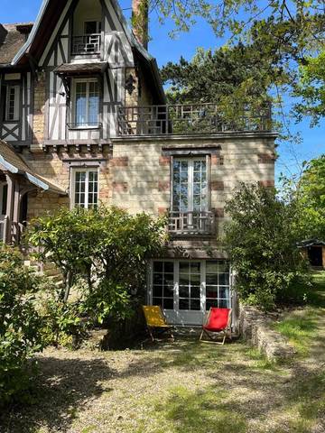 Gîte pour 2 personnes, avec jardin à Le Vésinet