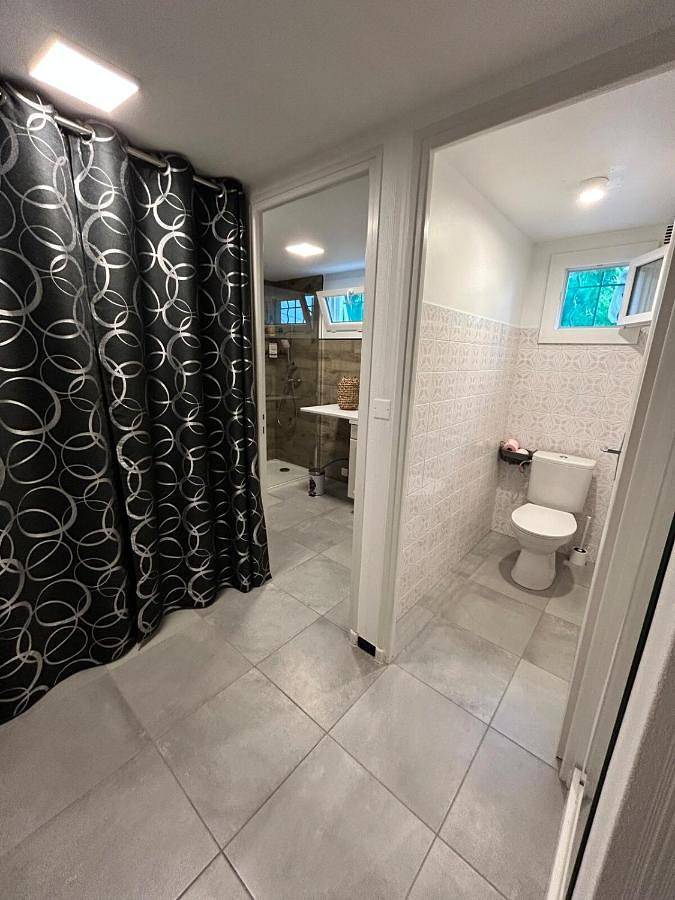 Gîte pour 2 personnes, avec terrasse à Montfaucon (France) - 3