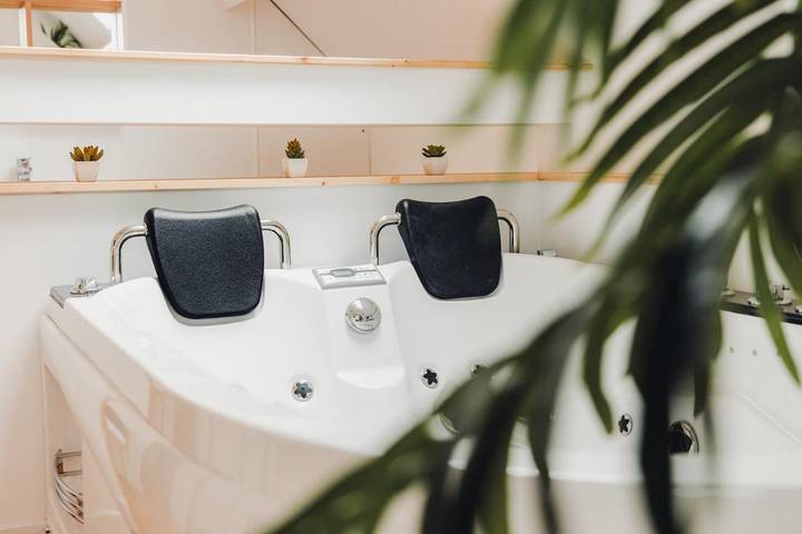 Chambre d’hôte pour 2 personnes, avec terrasse ainsi que jacuzzi et jardin à Samer