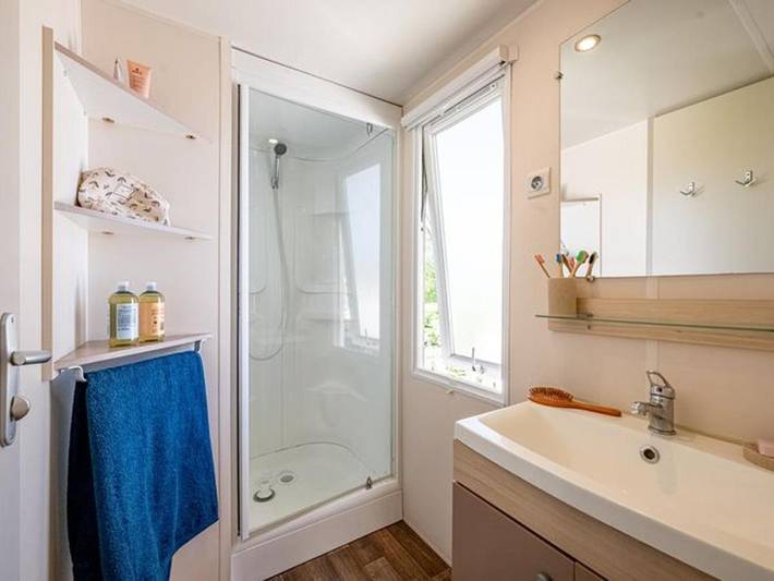 Location de vacances pour 6 personnes, avec terrasse et piscine, animaux acceptés à Badefols-sur-Dordogne - 3