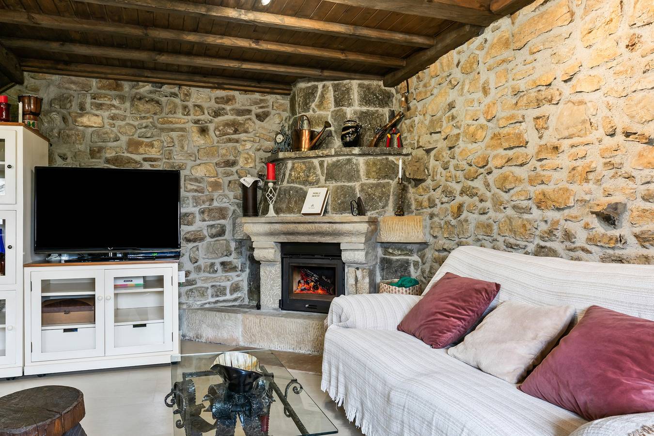 Ferienhaus 'Casa Rural Adrimar' mit Bergblick, Wlan und Klimaanlage in Selorio, Villaviciosa