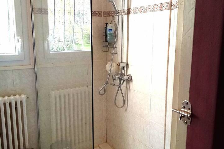 Location de vacances pour 3 personnes, avec jardin à Garennes-sur-Eure - 4