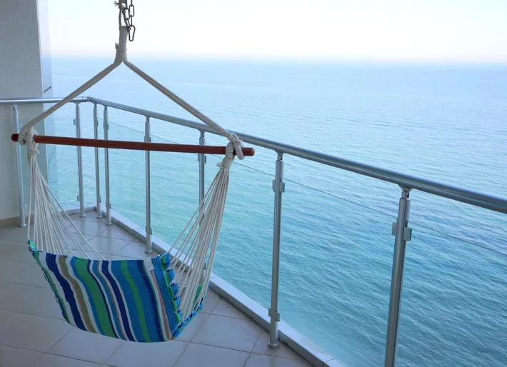 Apartamento de vacaciones para 4 personas, con vistas y piscina además de piscina para niños y jardín - 1