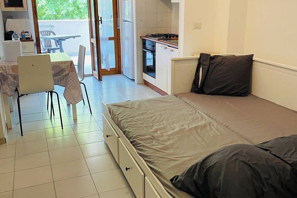 Entire apartment, Studio apartment 50 meters from the sea in Montesilvano Marina, Montesilvano