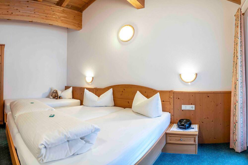 Ferienwohnung Enzian - Rosenhof   Apartments & Wellness & Bauernhof in Nauderer Berge, Nauders