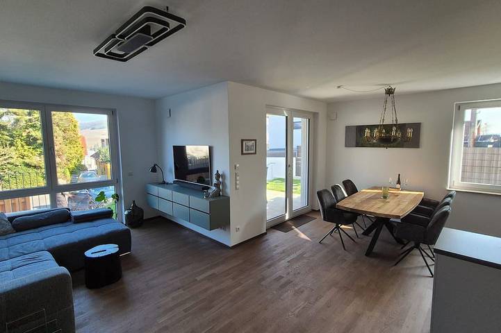 Ferienwohnung für 3 Personen, mit Terrasse und Garten - 1