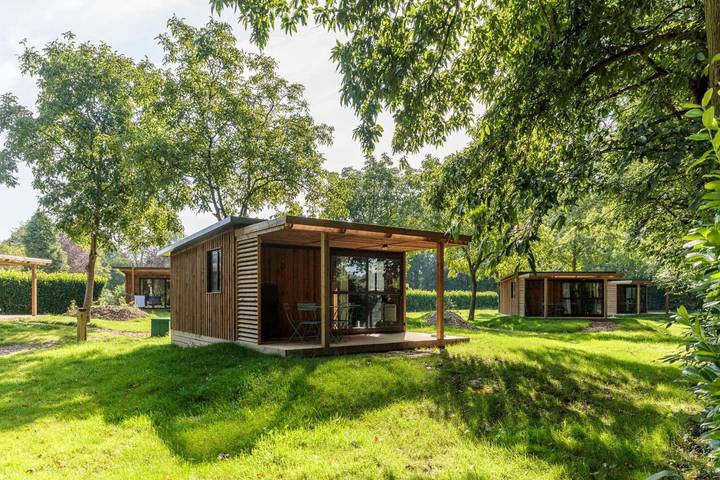 Glamping voor 5 personen, met Terras en Zwembad in Zuid-Limburg