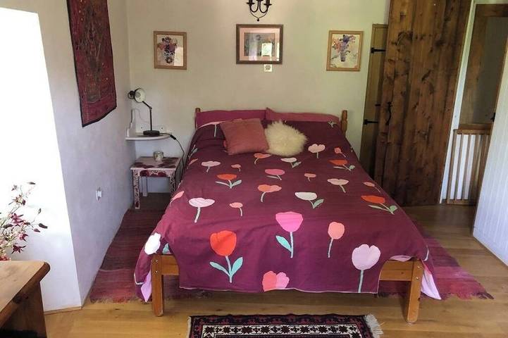 Gîte pour 5 personnes, avec jardin à Ginals - 4