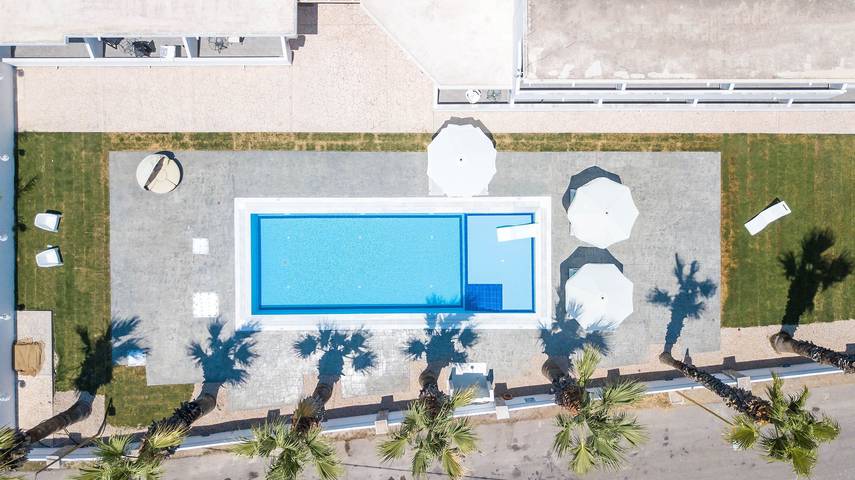 Studio für 2 Personen, mit Balkon und Terrasse sowie Garten und Pool in Faliraki