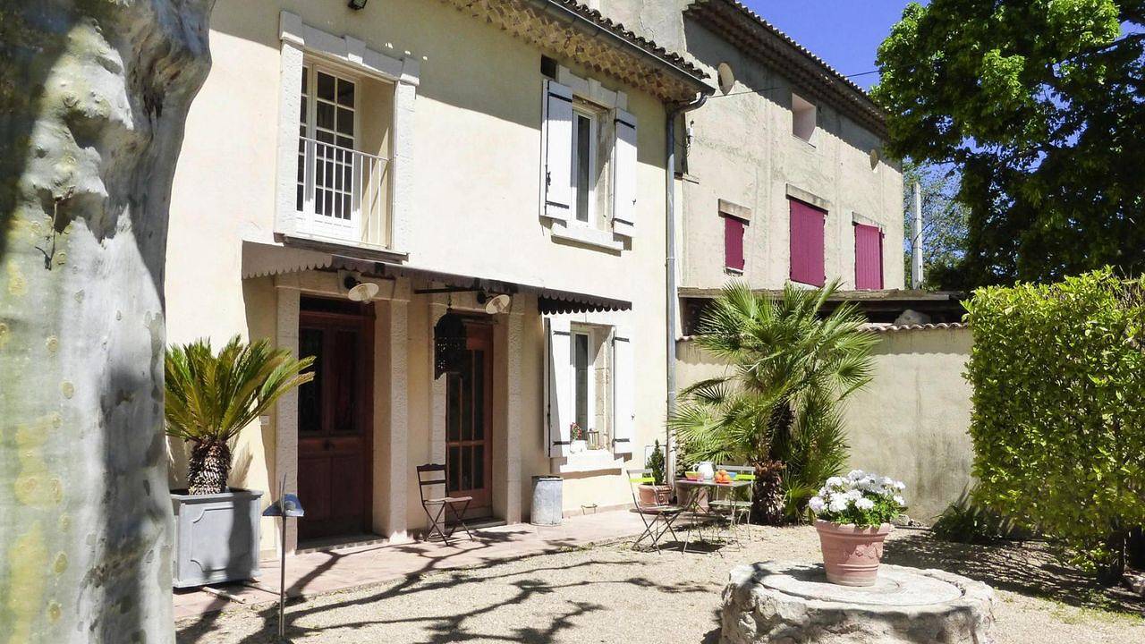 Ferienhaus für 4 Personen (100 m²) in Noves in Noves, Region de Arles