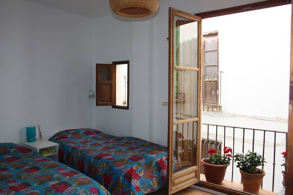 Casa morisca, piscina, wifi, vistas y terrazas - Valle de Lecrín, sur de Granada in Saleres (Granada), El Valle