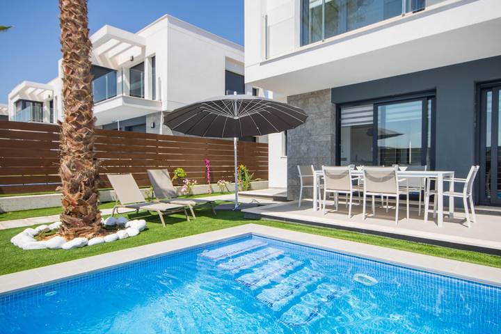 Finca für 7 Personen, mit Terrasse und Garten in Alicante Provinz - 2