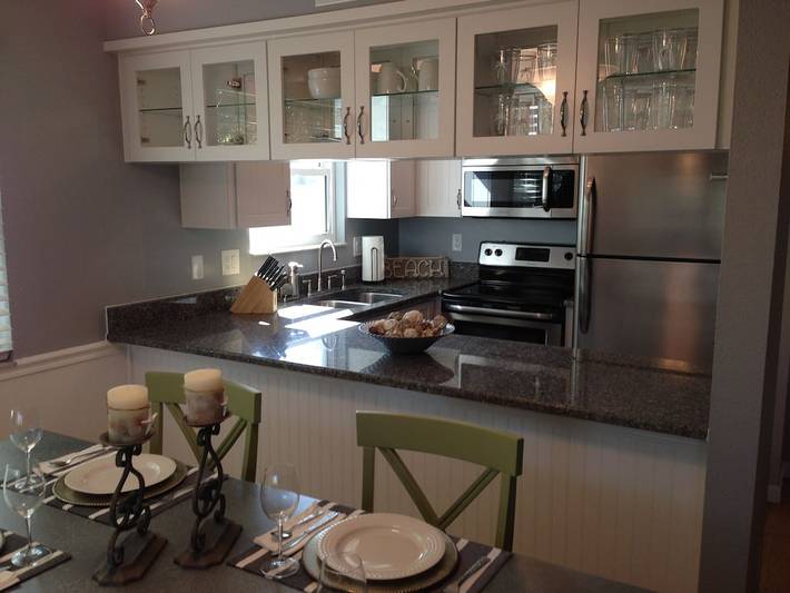 Vacation rental for 4 people, with pool and hot tub as well as yard in Indian Rocks Beach