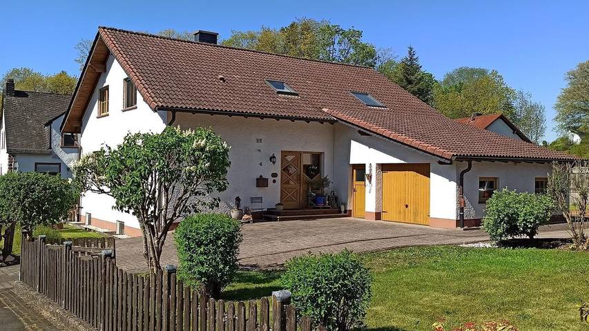 Ferienwohnung für 4 Personen, mit Garten in Hillesheim