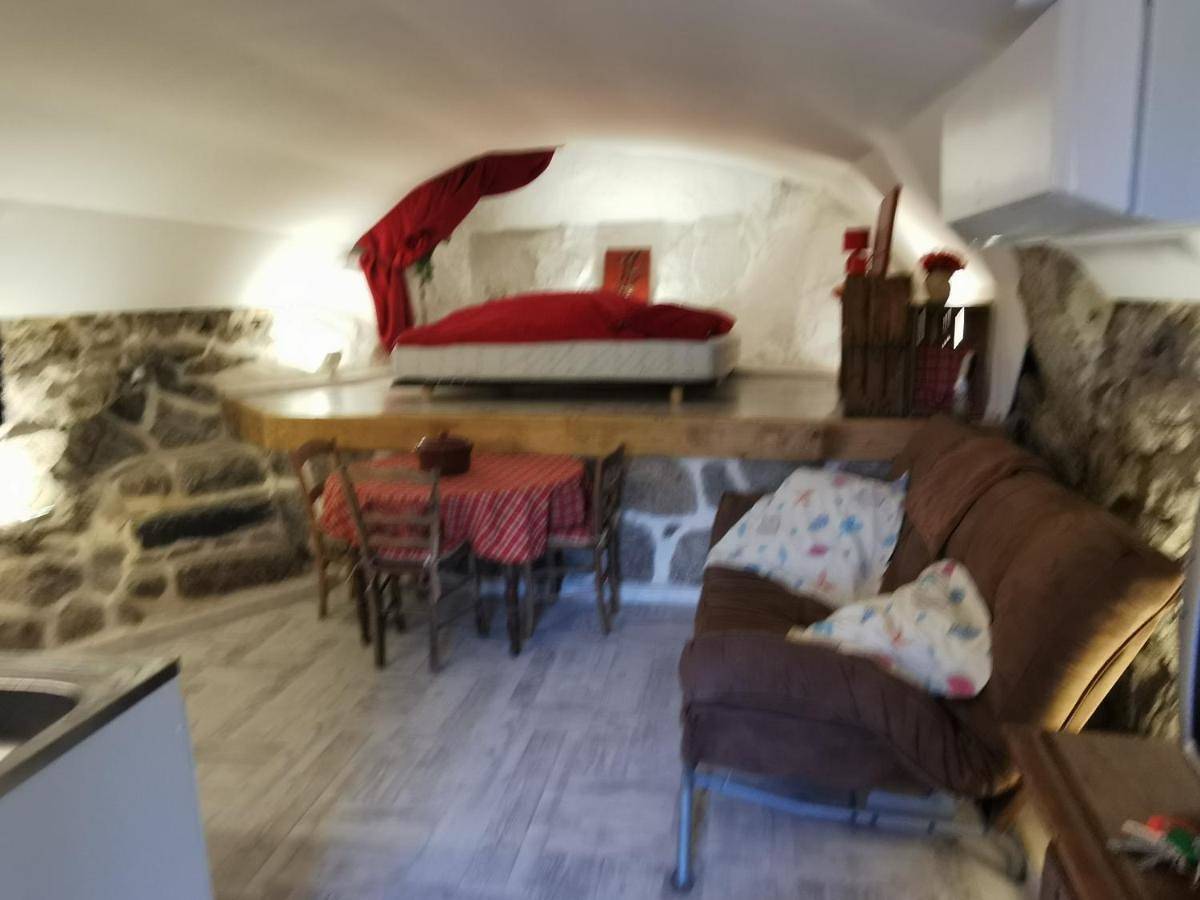 Appartement entier, Les Chataignes D'ardeche in Antraigues-sur-Volane, Parc naturel régional des Monts d'Ardèche