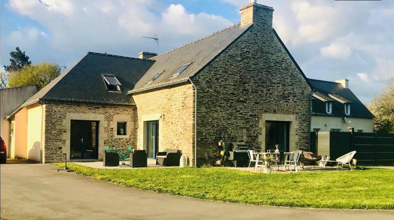 Chambre d'hôtes au Petit Bonheur de Claire et Jo - Chambre in La Chapelle-Caro, Région de Vannes