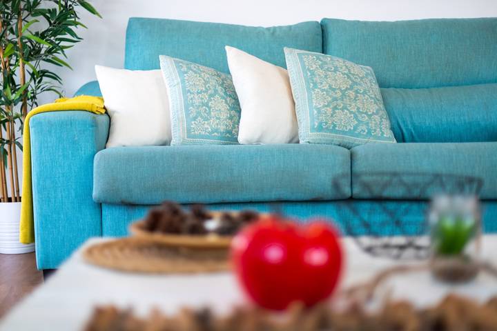 Entire apartment, Holiday Apartment 'Voramar' close to the Beach with Mountain View, Shared Pool & Wi-Fi in Port de Pollença, Pollença