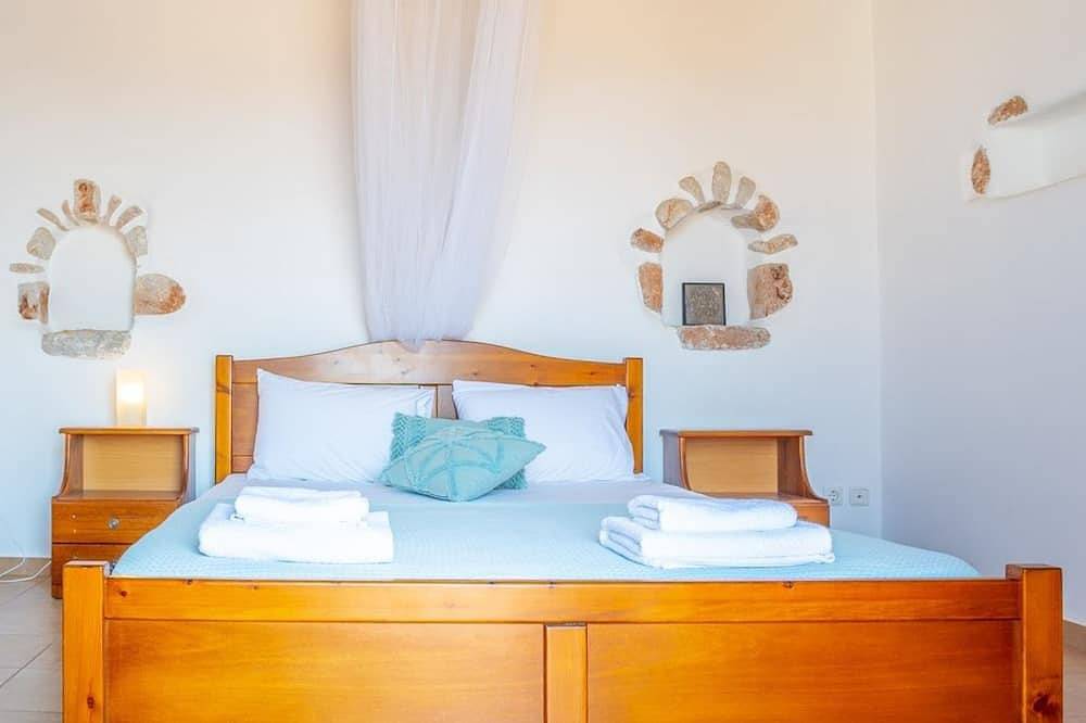 Villa Ioanna for 10 - Allparos Villas in Parasporos, Paros