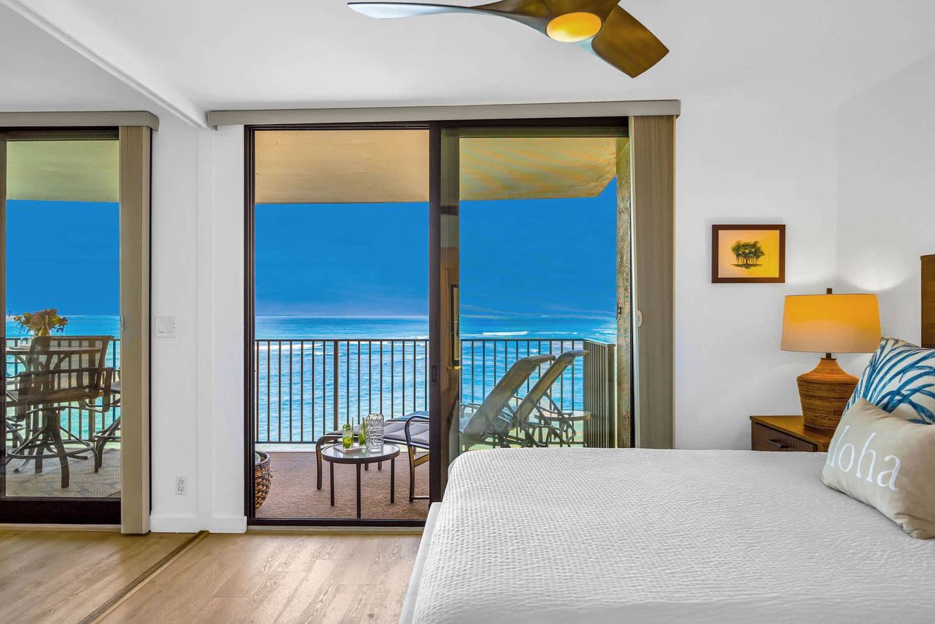 Apartamento entero, Oceanfront - Whale Watch - Big Lanai - New Modern Coastal Remodel in Kahana, Napili-Honokowai