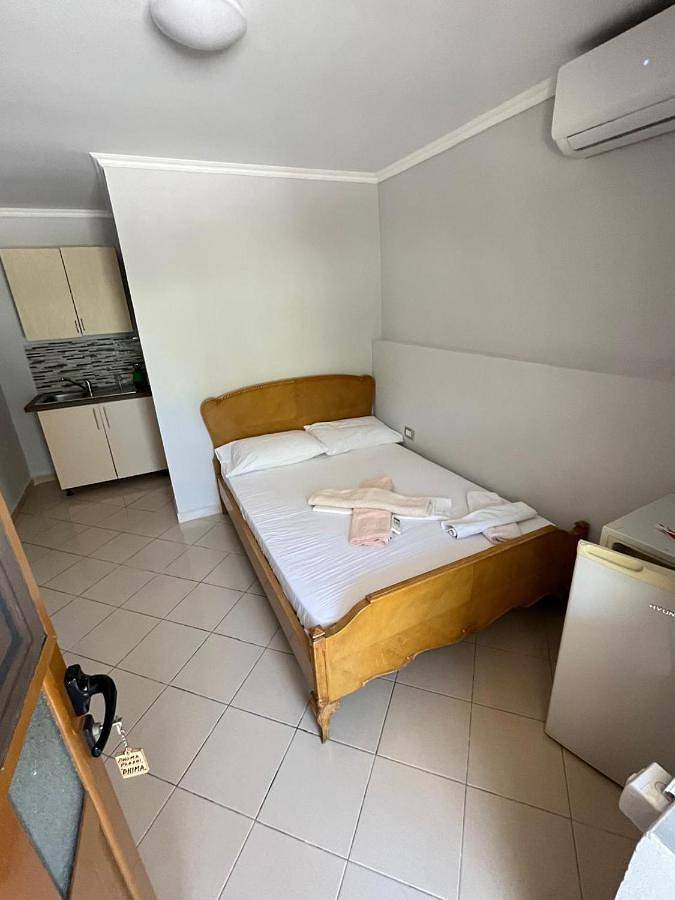 Gîte pour 4 personnes, avec balcon ainsi que vue et jardin dans Borsh - 2