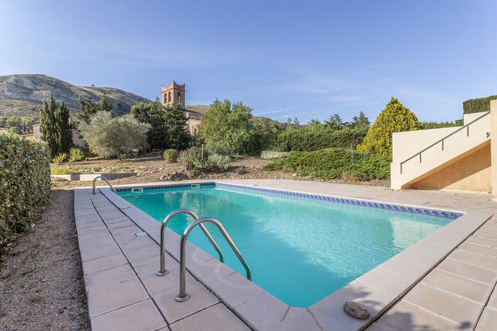 Location de vacances pour 8 personnes, avec Jardin dans les Pyrénées-Orientales