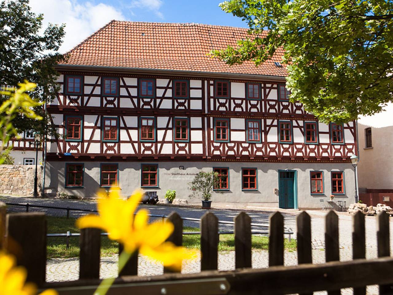 Hotel Stadthaus - Suite, Beletage einer Fürstenschwester mit Balkon/ Laubengang, 45m², 1-4 Personen, 1.Etage in Arnstadt, Thüringer Kernland