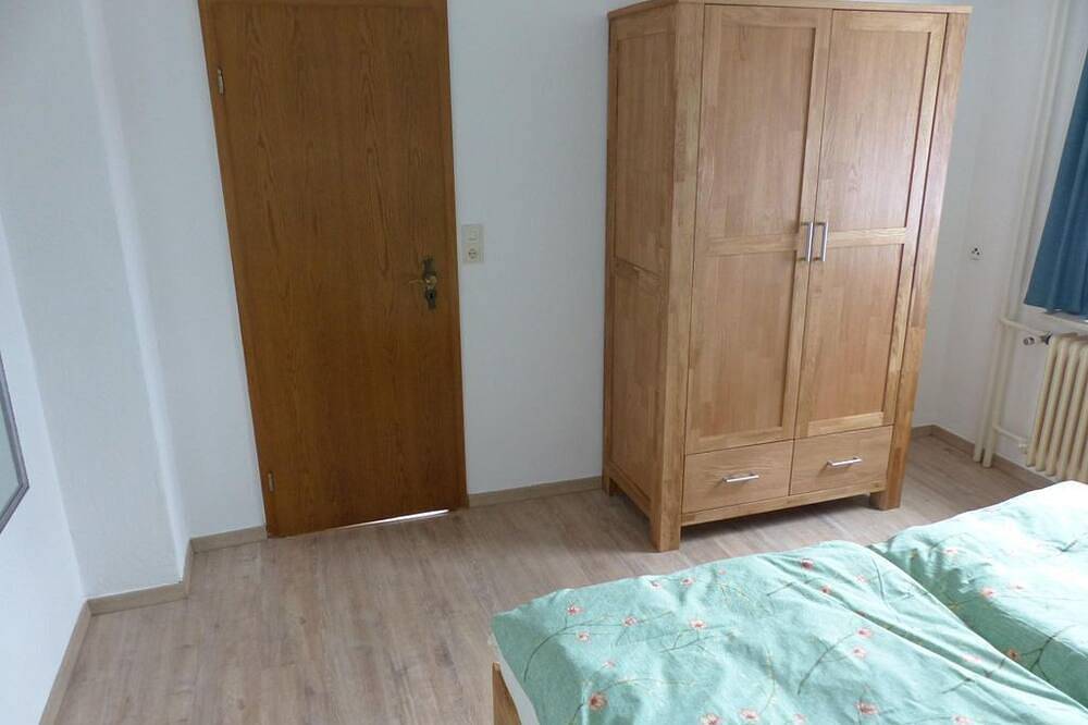 Ganze Wohnung, Ferienwohnung Metzler - Appartement/Fewo, Bad, Wc in Poppenhausen, Rhön-Hessen