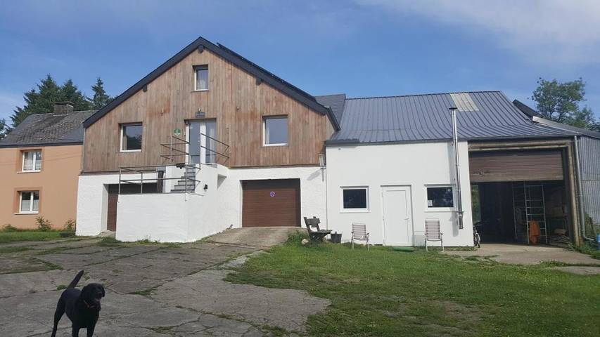 Location de vacances pour 6 personnes, avec Balcon et Terrasse ainsi que Jardin et Vue dans Ebly