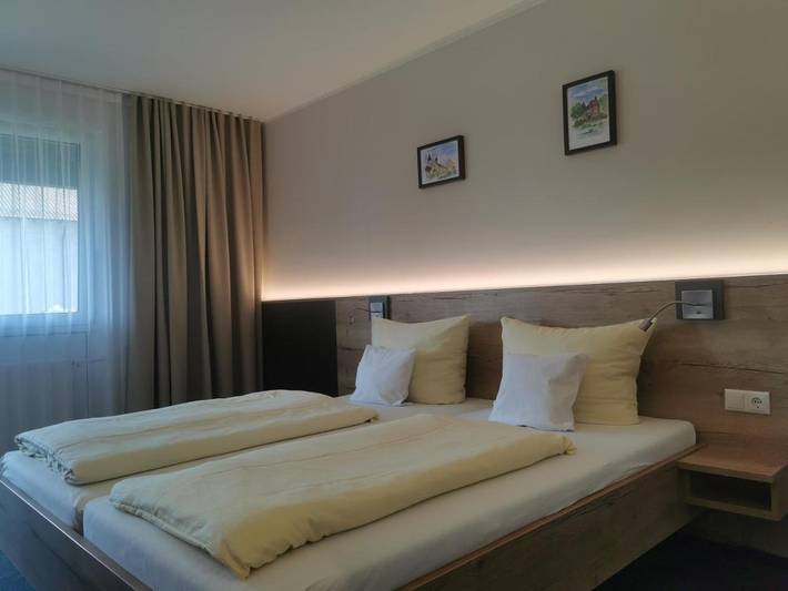 Hotel für 3 Personen, mit Balkon und Terrasse