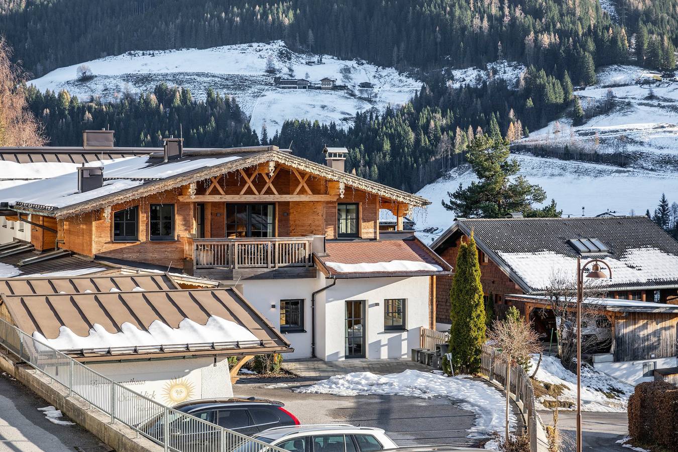 Ganze Wohnung, Appartement Tauernlodge Sonnblick Top 2 mit Bergblick, Privatterrasse und Sauna in Mühlbach am Hochkönig, Ski Amadé