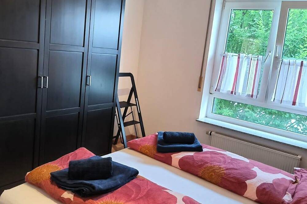 Ganze Wohnung, Spacious Ferienwohnung nähe Kob Uni - Apartment mit 2 Schlafzimmern in Metternich, Koblenz