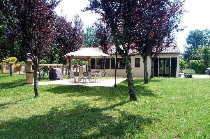 Location de vacances pour 6 personnes, avec Terrasse et Jardin à Peyzac-le-Moustier