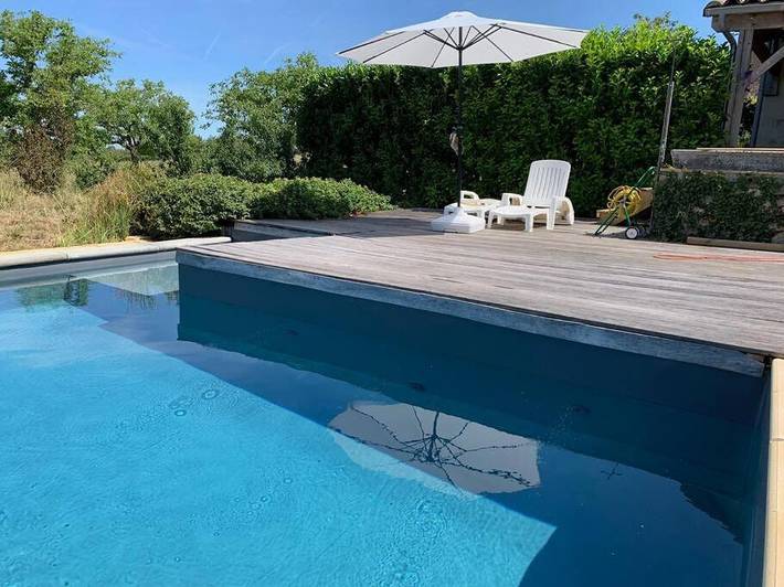 Location de vacances pour 10 personnes, avec Terrasse ainsi que Jardin et Piscine à Ginouillac