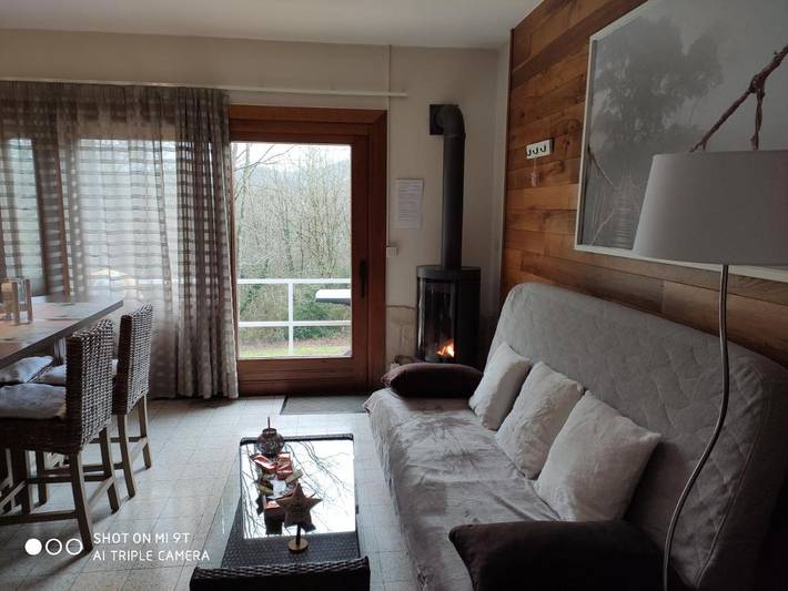 Chalet pour 4 personnes, avec Terrasse ainsi que Jardin et Vue à Hastière