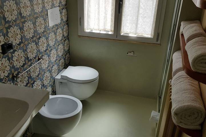Old renovated studio apartment in Town Hall Square with works on display in Agrigento, Agrigento Province