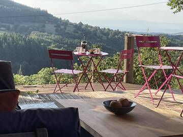 Gîte pour 2 personnes, avec jardin, animaux acceptés dans la Loire