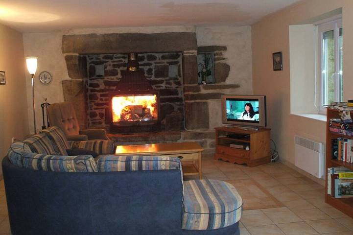 Gîte pour 6 personnes, avec jardin à Landudec - 4